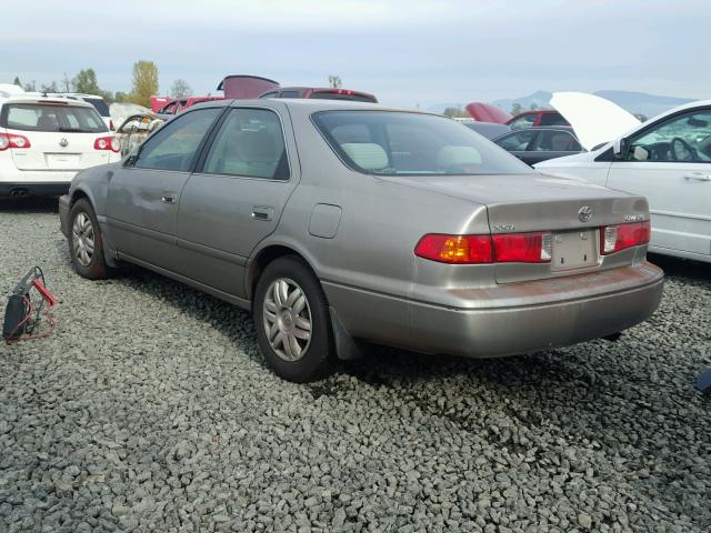 JT2BG22K210579887 - 2001 TOYOTA CAMRY GOLD photo 3