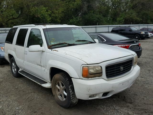 1GYEK13R0YR100567 - 2000 CADILLAC ESCALADE WHITE photo 1