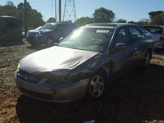 1HGCG5667YA022487 - 2000 HONDA ACCORD EX GRAY photo 2