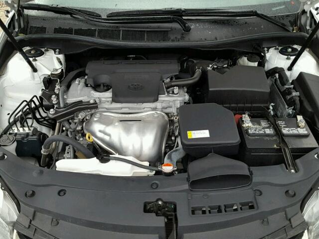 4T1BF1FK7GU555791 - 2016 TOYOTA CAMRY LE თეთრი ფოტო 7