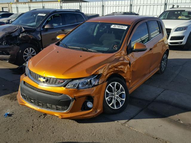 1G1JD6SH3H4157792 - 2017 CHEVROLET SONIC LT ORANGE photo 2