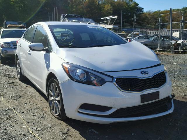 KNAFX4A67F5415406 - 2015 KIA FORTE LX WHITE photo 1