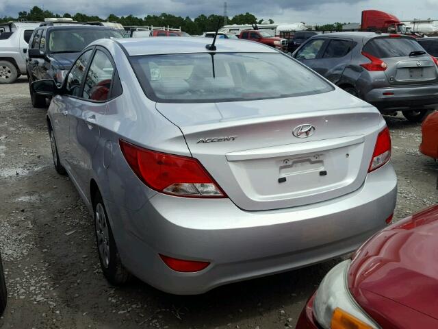 KMHCT4AE2HU296984 - 2017 HYUNDAI ACCENT SE SILVER photo 3