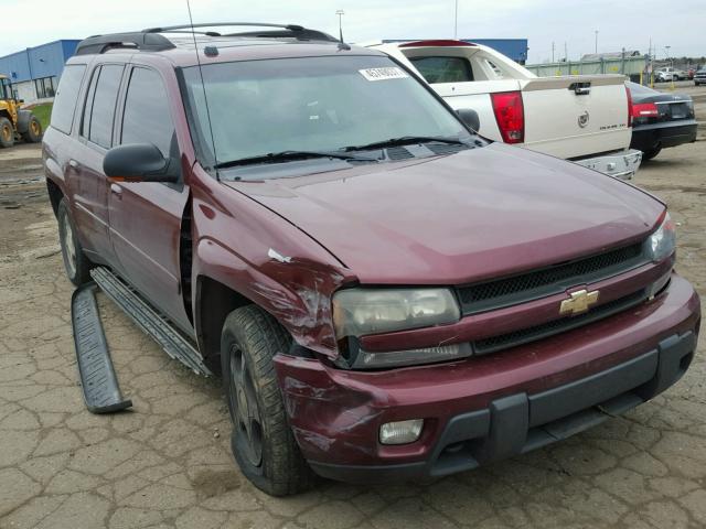 1GNET16S956159414 - 2005 CHEVROLET TRAILBLAZE MAROON photo 1