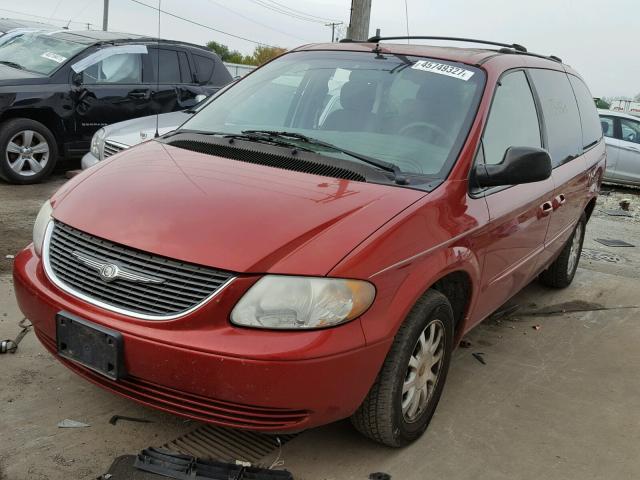 2C4GP74L12R659589 - 2002 CHRYSLER TOWN & COU RED photo 2