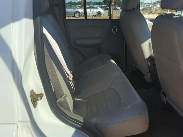 1J4GL58K24W237885 - 2004 JEEP LIBERTY LI WHITE photo 6