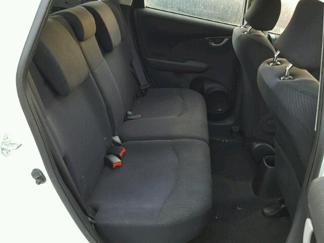 JHMGE8H58DC074123 - 2013 HONDA FIT SPORT WHITE photo 6