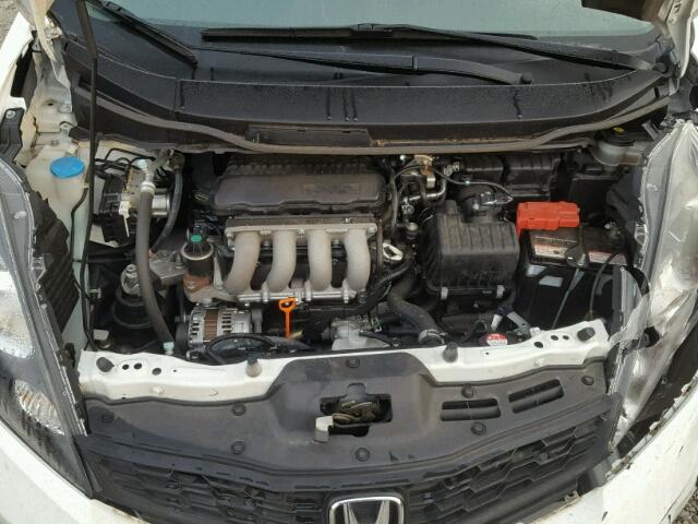 JHMGE8H58DC074123 - 2013 HONDA FIT SPORT WHITE photo 7