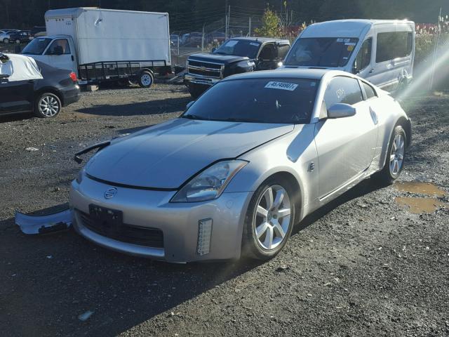 JN1AZ34E75M652070 - 2005 NISSAN 350Z SILVER photo 2