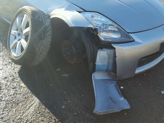 JN1AZ34E75M652070 - 2005 NISSAN 350Z SILVER photo 9