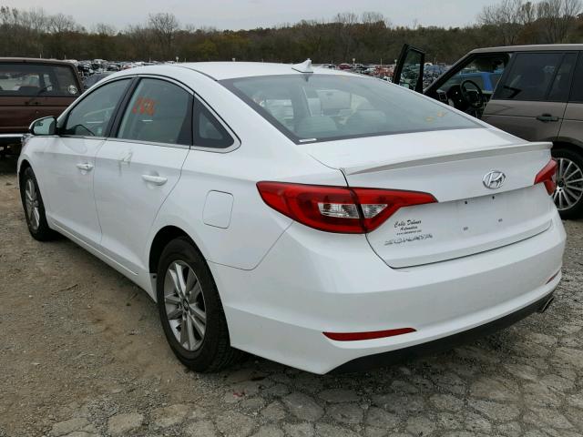 5NPE24AF8HH452089 - 2017 HYUNDAI SONATA SE WHITE photo 3