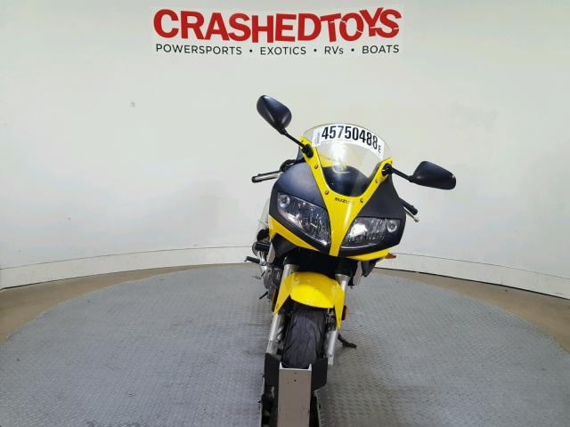 JS1VP53A652101052 - 2005 SUZUKI SV650 YELLOW photo 3