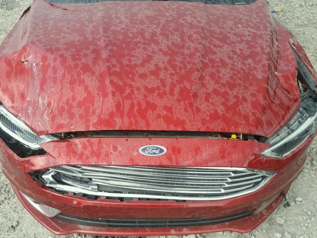 3FA6P0SUXHR151936 - 2017 FORD FUSION TIT RED photo 7