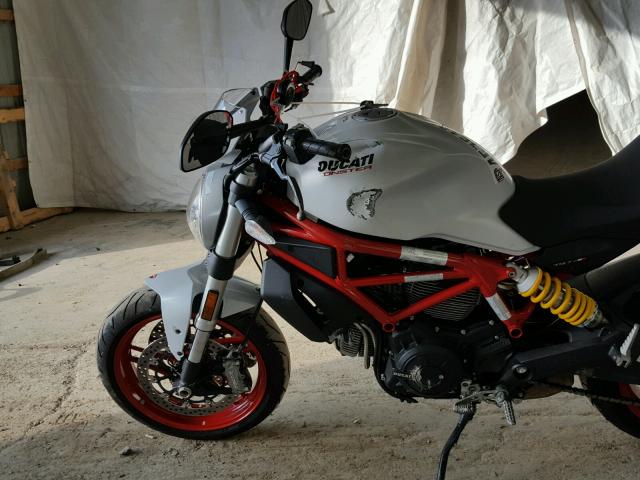 ML0MADBM1JT001163 - 2018 DUCATI MONSTER 79 WHITE photo 9