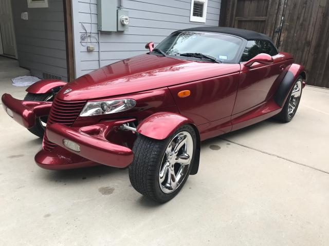 1C3EW65G12V101961 - 2002 CHRYSLER PROWLER MAROON photo 2