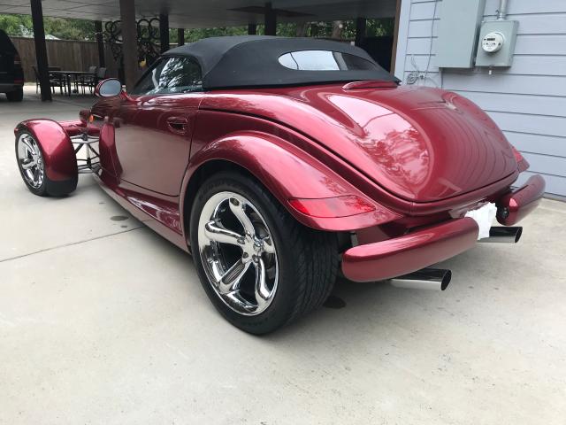 1C3EW65G12V101961 - 2002 CHRYSLER PROWLER MAROON photo 3