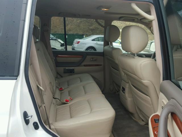 JTJHT00W743541286 - 2004 LEXUS LX WHITE photo 6