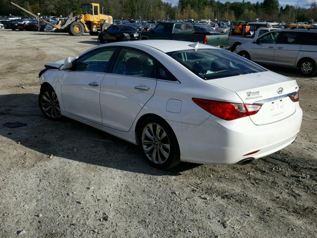 5NPEC4AB0BH178131 - 2011 HYUNDAI SONATA SE WHITE photo 3