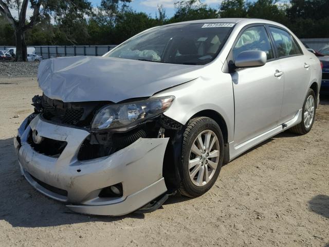 1NXBU4EE7AZ280465 - 2010 TOYOTA COROLLA BA SILVER photo 2