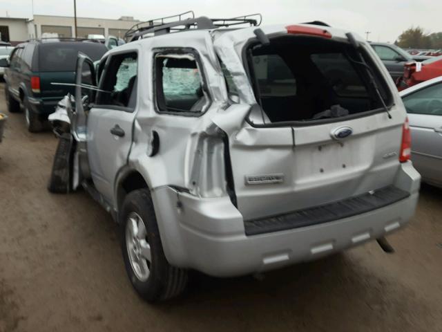 1FMCU93709KA80041 - 2009 FORD ESCAPE XLT SILVER photo 3