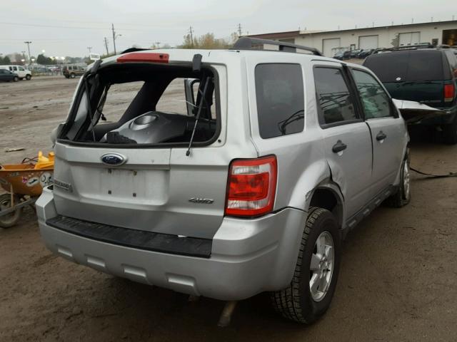 1FMCU93709KA80041 - 2009 FORD ESCAPE XLT SILVER photo 4