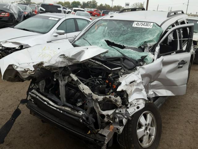 1FMCU93709KA80041 - 2009 FORD ESCAPE XLT SILVER photo 9