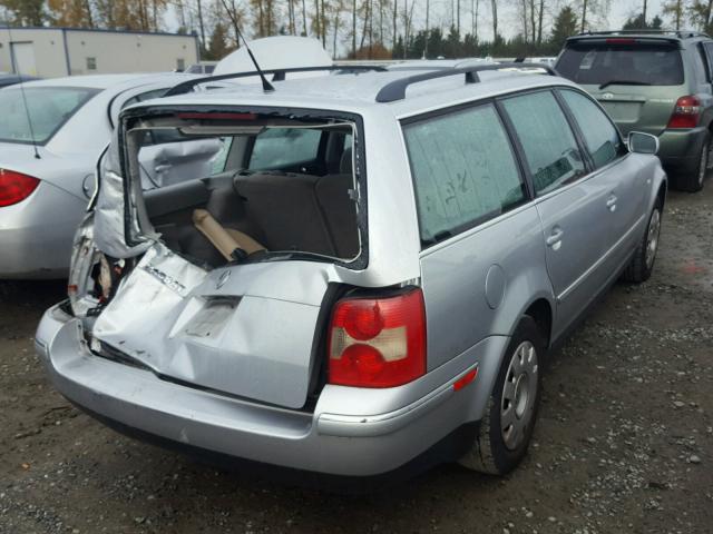 WVWVD63BX1E242468 - 2001 VOLKSWAGEN PASSAT GLS GRAY photo 4