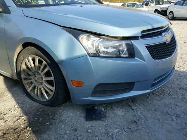 1G1PJ5S99B7296563 - 2011 CHEVROLET CRUZE ECO BLUE photo 9