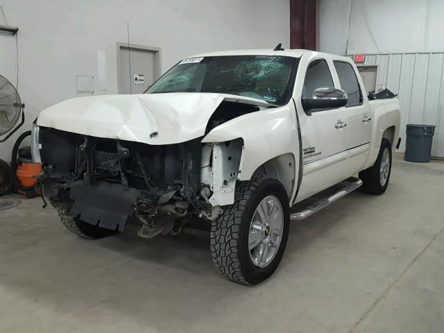 3GCPCSE05CG229297 - 2012 CHEVROLET SILVERADO WHITE photo 2