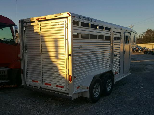 4FGL01622XD022462 - 1999 FEATHERLITE MFG INC TRAILER WHITE photo 4