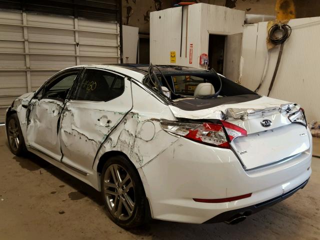 5XXGR4A65DG201380 - 2013 KIA OPTIMA SX WHITE photo 3