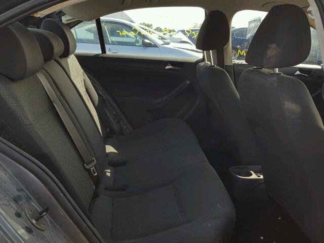3VW2K7AJ3BM020615 - 2011 VOLKSWAGEN JETTA BASE GRAY photo 6