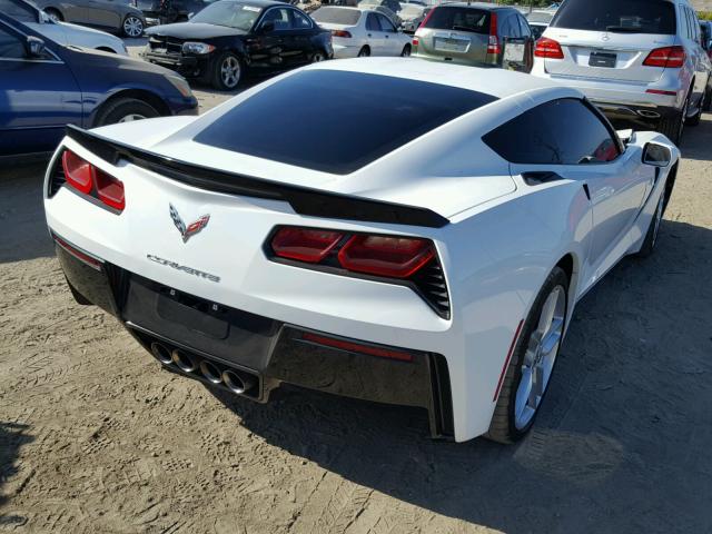 1G1YB2D72J5103711 - 2018 CHEVROLET CORVETTE S WHITE photo 4