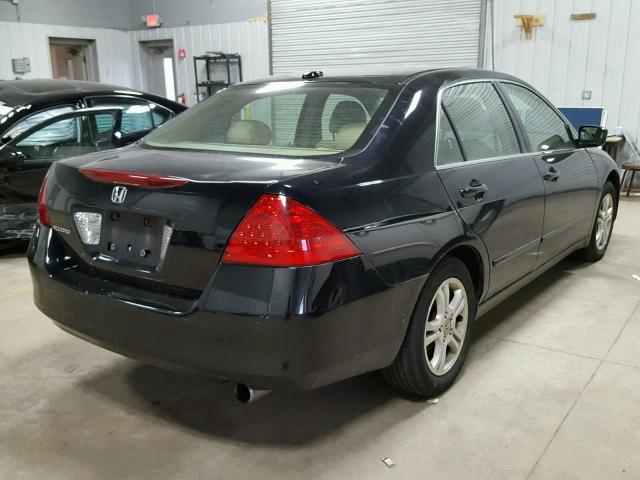 1HGCM56847A013089 - 2007 HONDA ACCORD BLACK photo 4