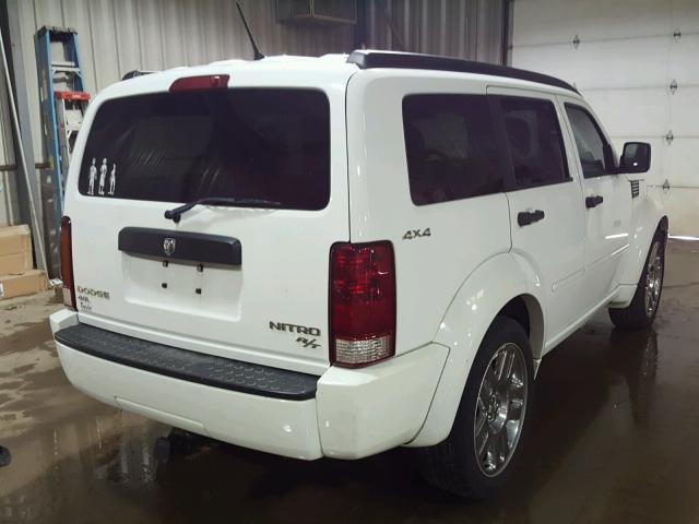 1D4PU4GX4BW607311 - 2011 DODGE NITRO HEAT WHITE photo 4