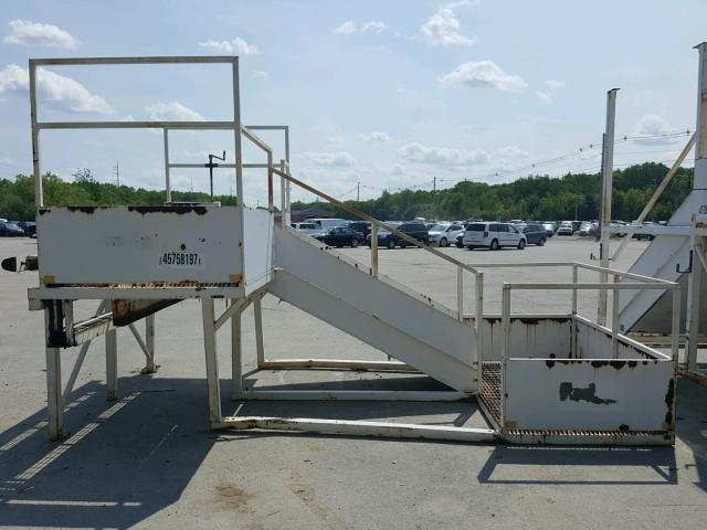 00000000000174765 - 1994 GSE WHEELRAMP WHITE photo 9