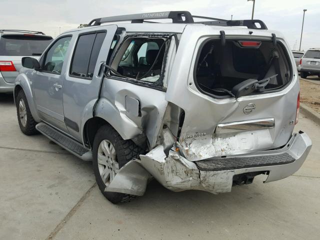 5N1AR18W65C709266 - 2005 NISSAN PATHFINDER SILVER photo 3