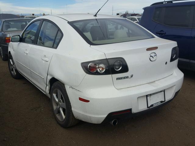 JM1BK12G181812416 - 2008 MAZDA 3 WHITE photo 3