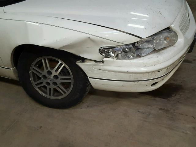 2G4WB52K631285761 - 2003 BUICK REGAL LS WHITE photo 9