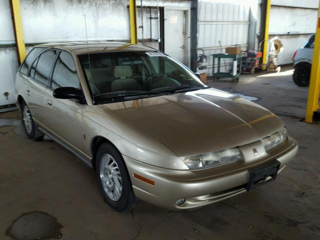 1G8ZK8277WZ145304 - 1998 SATURN SW2 GOLD photo 1