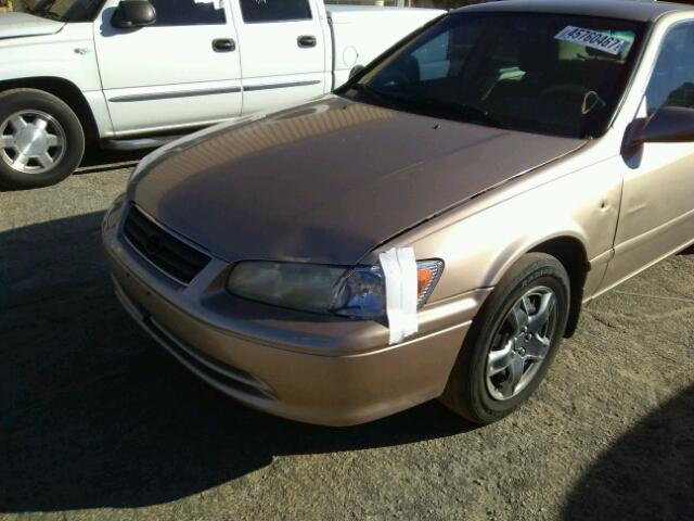 4T1BG22K9YU978785 - 2000 TOYOTA CAMRY GOLD photo 9