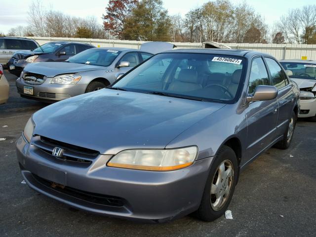 1HGCG5663YA077423 - 2000 HONDA ACCORD EX GRAY photo 2