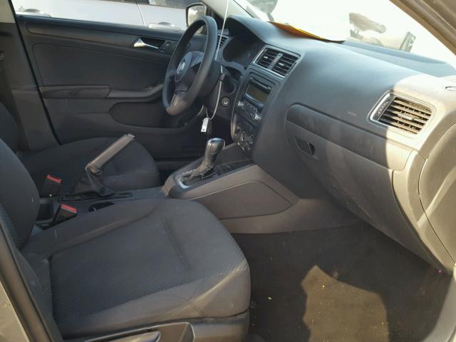 3VW2K7AJ1BM067870 - 2011 VOLKSWAGEN JETTA BASE CHARCOAL photo 5