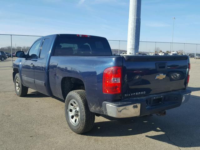 2GCEC19C181314031 - 2008 CHEVROLET SILVERADO BLUE photo 3