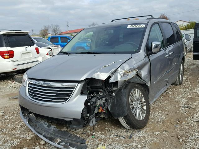 2C4RC1CG5GR306687 - 2016 CHRYSLER TOWN & COU GRAY photo 2