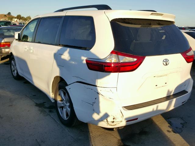 5TDKK3DCXFS624919 - 2015 TOYOTA SIENNA LE WHITE photo 3