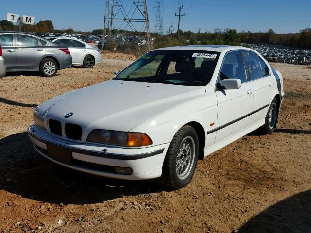 WBADM6340YGU17688 - 2000 BMW 528 I AUTO WHITE photo 2