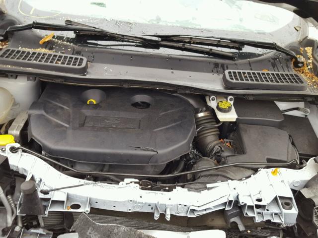 1FMCU9G90HUB96970 - 2017 FORD ESCAPE SE WHITE photo 7