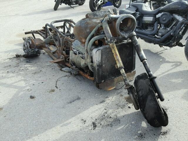 1B9TBVC224D285047 - 2004 BOSS HOSS TRIKE BURN photo 1