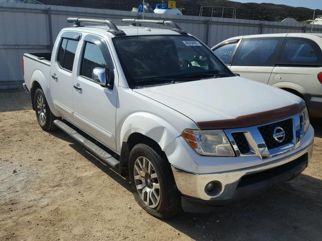 1N6AD0ER7AC412431 - 2010 NISSAN FRONTIER C WHITE photo 1